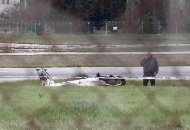 U Puli pao mali avion, dvoje ljudi poginulo