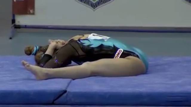 Skoro slomila vrat: Stravičan pad talijanske gimnastičarke