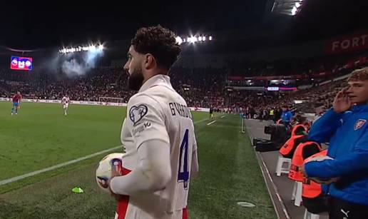 VIDEO Skupljač lopti pokušao omesti Joška Gvardiola dok je izvodio aut. Pogledajte reakciju