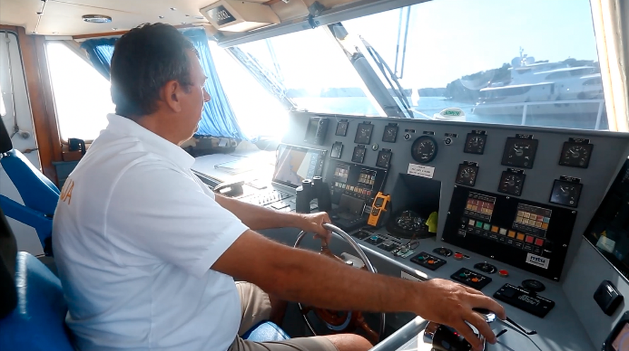 Posadi nasukane jahte Perla Nero pomagali su i vatrogasci