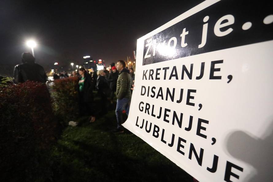 Gotov prosvjed ispred HRT-a, prosvjednici se počeli razilaziti