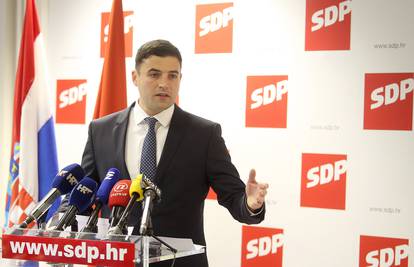 Davor Bernardić: 'SDP može zaustaviti iseljavanje mladih'