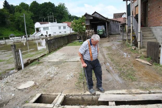 Rasinja: U velikoj poplavi život izgubila žena