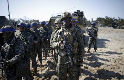 SAD i J. Koreja održale vojne vježbe, Sjeverna Koreja prijeti