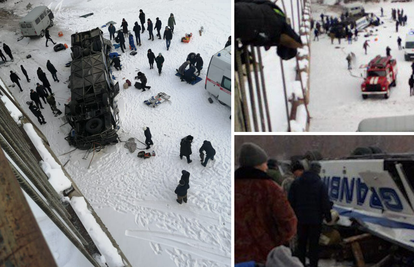 Stravične scene iz Rusije: Pao autobus s mosta, 15 poginulih