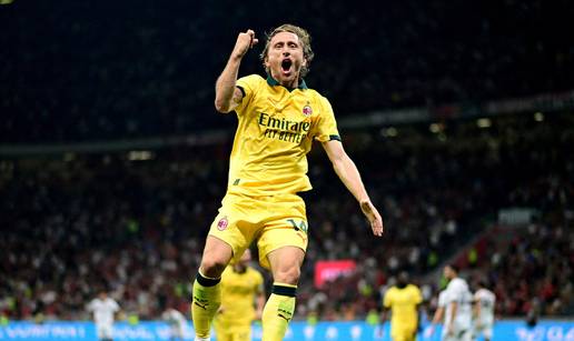 Marca: 'Modri&cacute; dr&zcaron;i klju&ccaron;eve hrama San Sira. Svjetionik je'