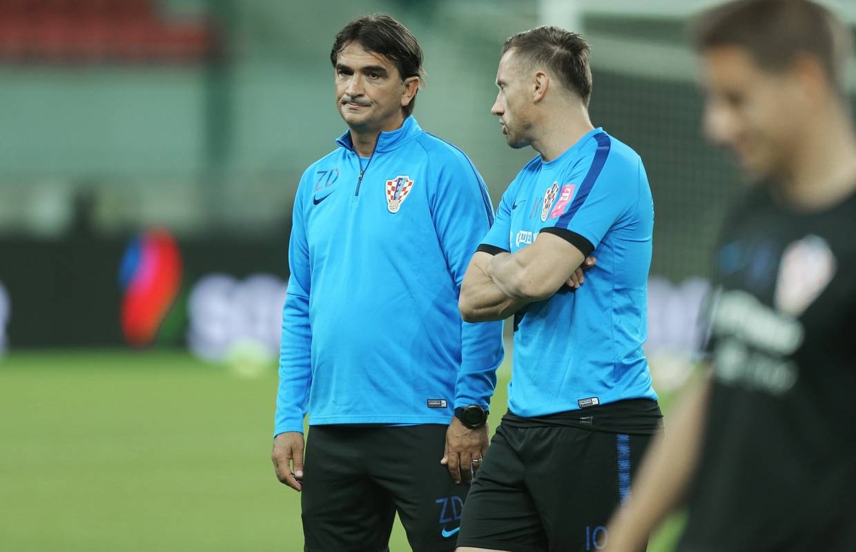 Mladi igrali protiv starih, Dalić najavio ofenzivu na Slovačku