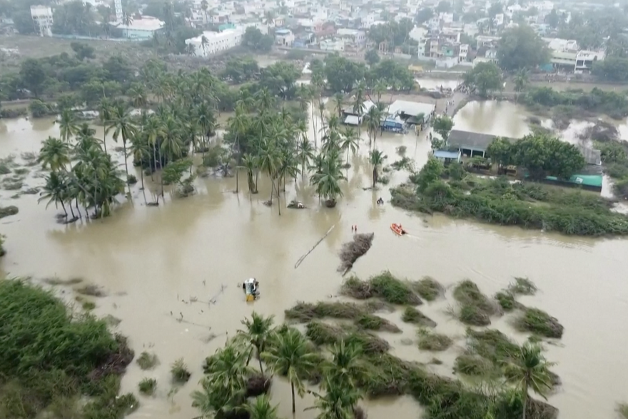 Snimke drona poplave u Indiji