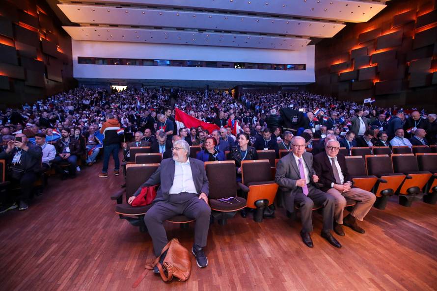 Zagreb: Veliki predizborni skup Domovinskog pokreta u KC Vatroslav Lisinski 