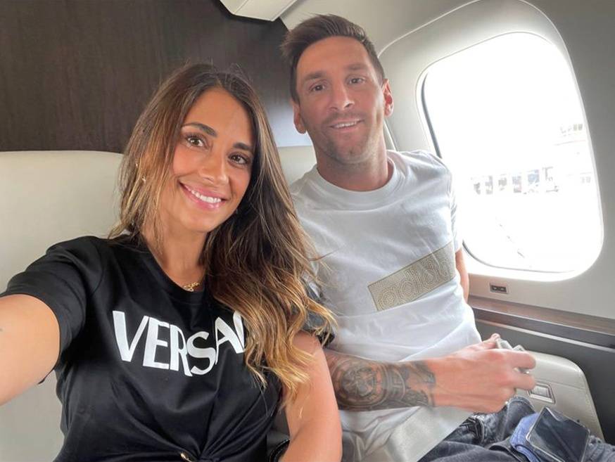 Messi and wife inside private jet en route to Paris