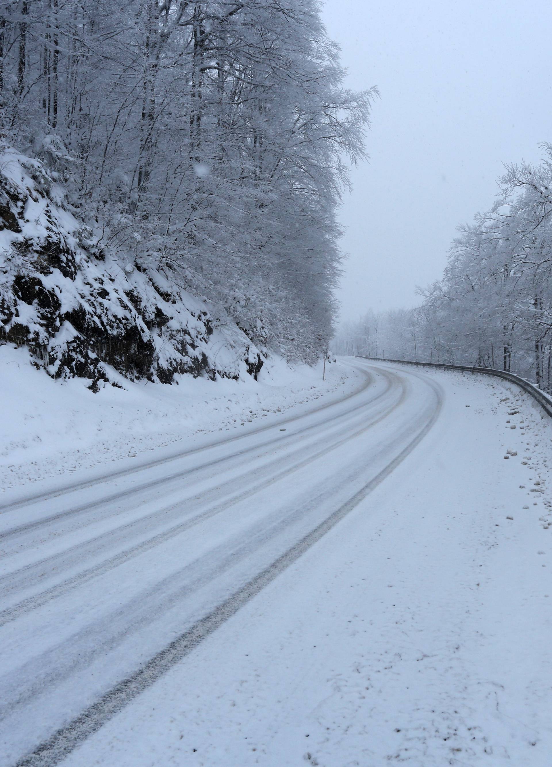 Bura u Senju 'dere' 189 km/h: 'Vrijeme je opasno za život...'