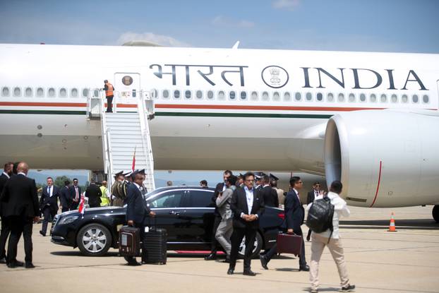 Photo Indian Prime Minister Modi arrived in Zagreb: He was greeted at the airport by Plenkovic