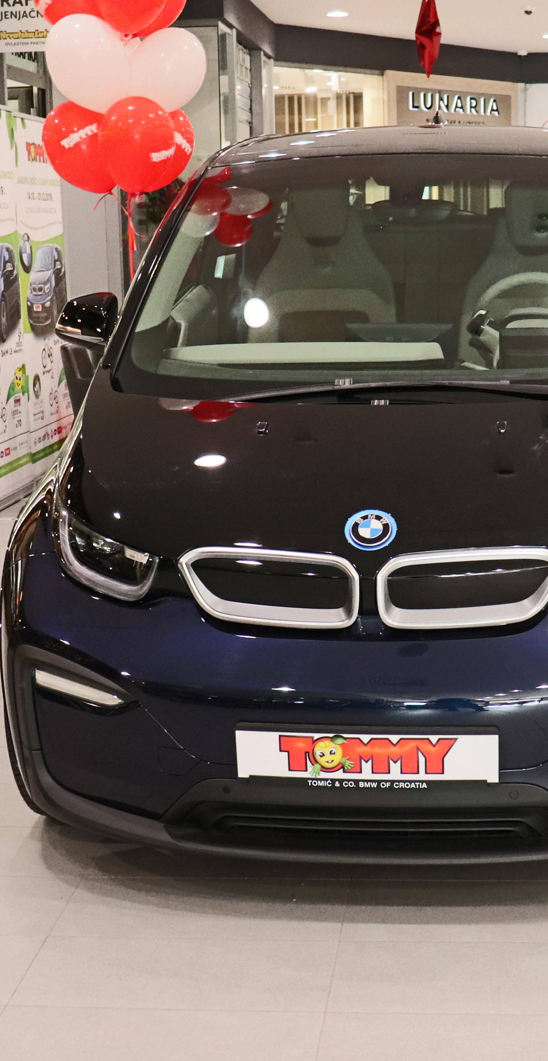 Nagradna igra “Jabuku uoči i u BMW uskoči”!