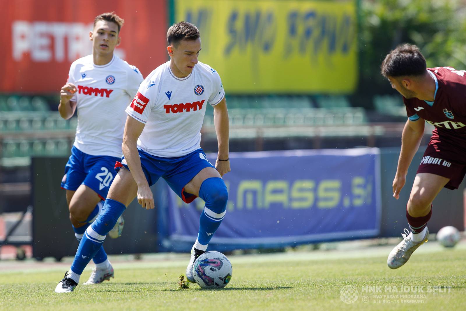 Uspješna generalka pred derbi: Hajduk srušio Bjeličin Trabzon! Oršić u debiju ozlijedio golmana