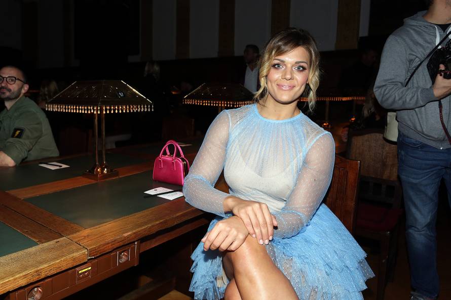 Zagreb: Poznati uživali na reviji Aleksandre Doj?inovi? u Hrvatskom državnom arhivu