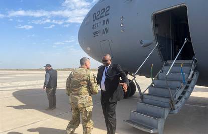 Američki ministar obrane u iznenadnom posjetu Iraku: 'Ovo je znak strateškog partnerstva'