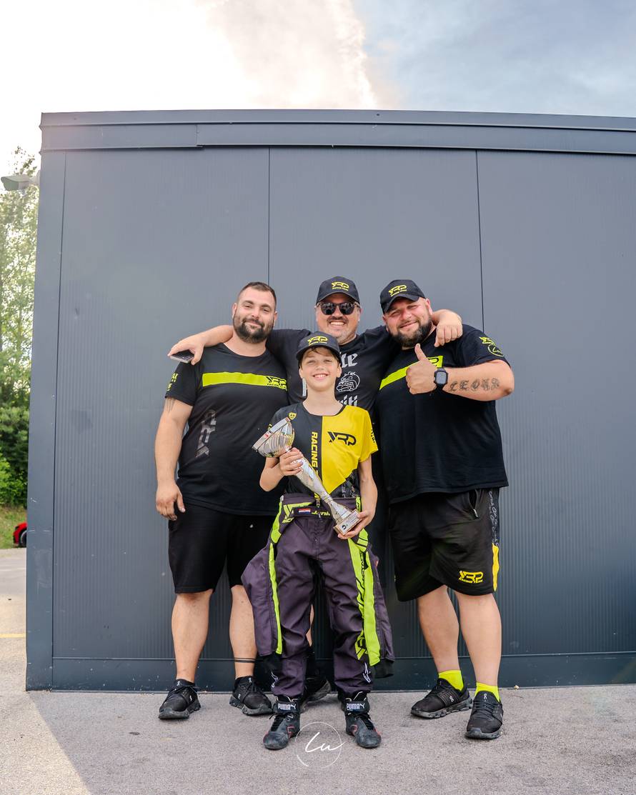 Hrvatski karting dobiva novu zvijezdu: Ivan Janičijević (11) oduševljava rezultatima...