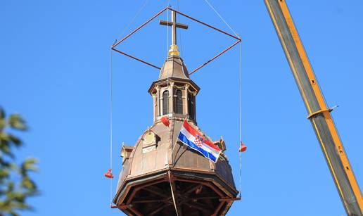 FOTO Pogledajte postavljanje obnovljene kupole tornja na baziliku u Palmotićevoj