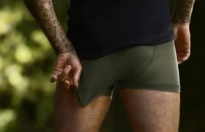 Beckham u reklami pokazuje mišiće, izvlači gaće iz guze...