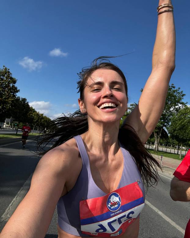 Zbog 'bosanskog dijamanta' odrekla se holivudske karijere: Evo tko je supruga Edina Džeke