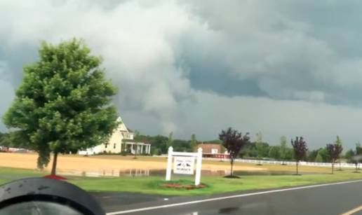 Kada priroda pokaže snagu: Ovako nastaje strašni tornado