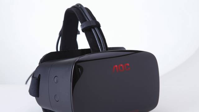 AOC u virtualnoj stvarnosti: Uz monitore rade i VR uređaje