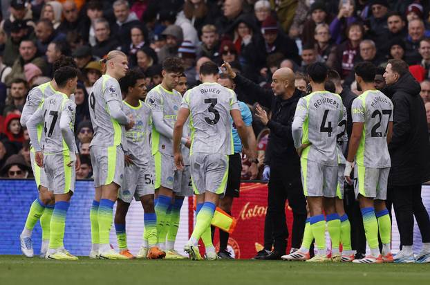 Premier League - Aston Villa v Manchester City
