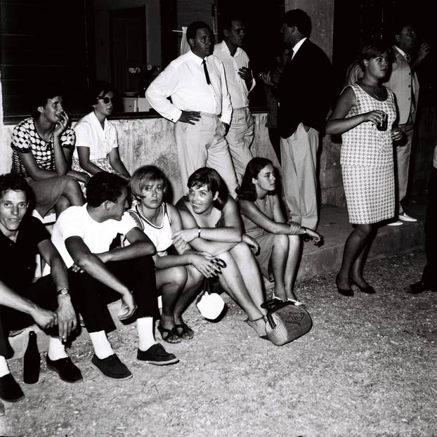 Otkrivamo davne prizore naših najvećih pjevačkih legendi iz slavnog Ljetnog kina Bačvice