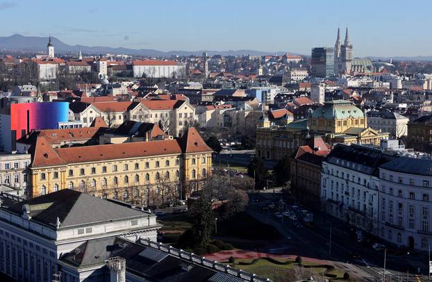Pogled na grad Zagreb s hotela Westin