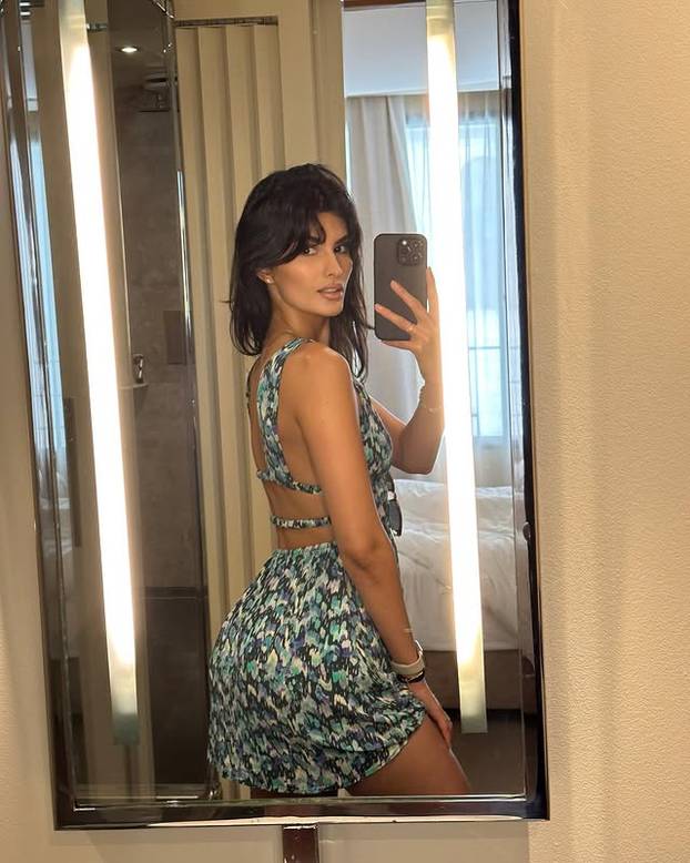 FOTO 'Dala sam otkaz kao programerka. Toliko sam lijepa da su po meni napravili lutku'