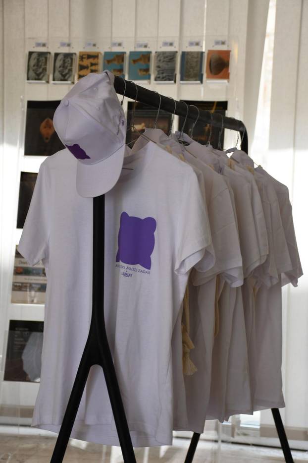 Kolekcija dizajnerskih suvenira u Arheološkom muzeju u Zadru