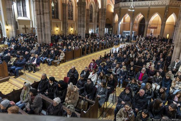 Osijek: Misa polnoćka u konkatedrali Svetog Petra i Pavla