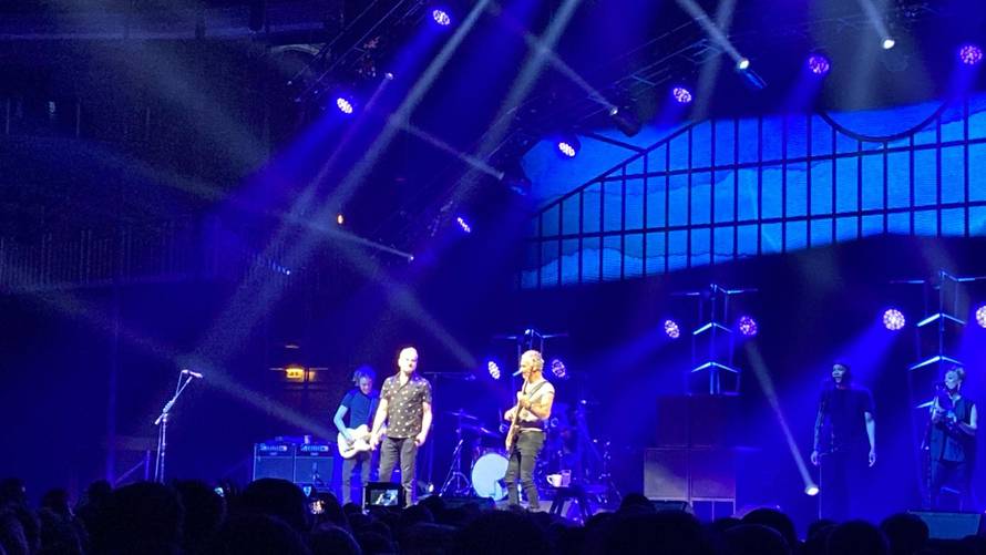 Sting napunio cijelu Arenu, a uz bezvremenske hitove pjevali su svi: Drago mi je jer smo opet tu!