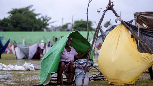 Aftermath of a 7.2 magnitude quake in Les Cayes