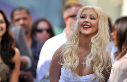 Christina Aguilera povećala je grudi, narasle su na 'četvorku'