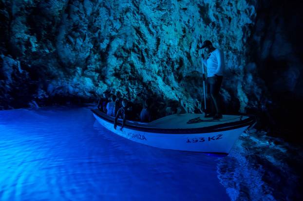 Modra špilja hit među turistima