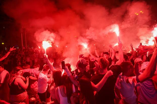 Zagreb: Slavlje navijača nakon hrvatskog pogotka za 1-0