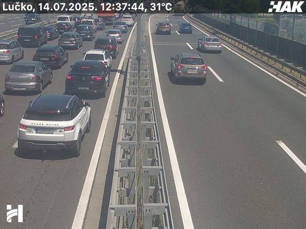 Ogromne gužve na cestama, pogledajte kartu. Kolona prema Lučkom duga čak 16 kilometara!