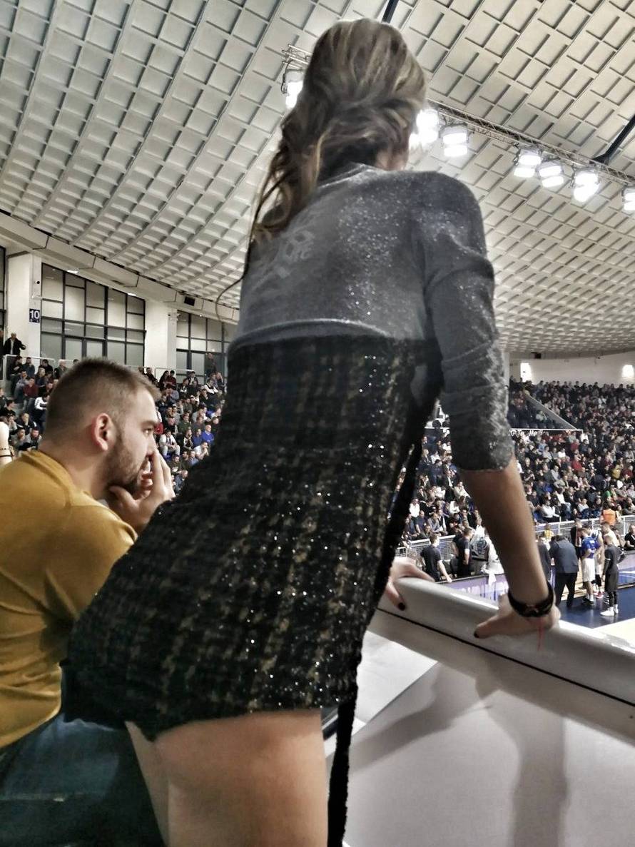 Postala je sportska novinarka: Ava je bacila oko na košarkaša