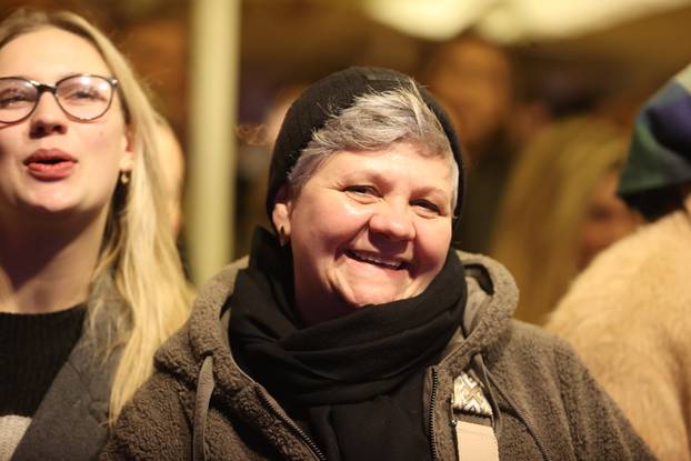 Split: Koncert grupe  Dalmatino