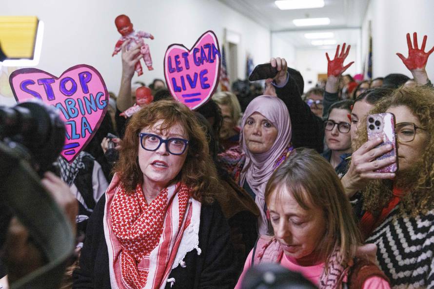 Code Pink - Protest for Ceasefire with Susan Sarandon