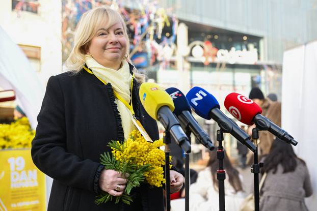 Zagreb: 19. Dan mimoza obilježen na Cvjetnom trgu