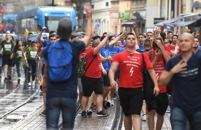 Priveli devet maturanata zbog petardi, droge i kršenja  reda