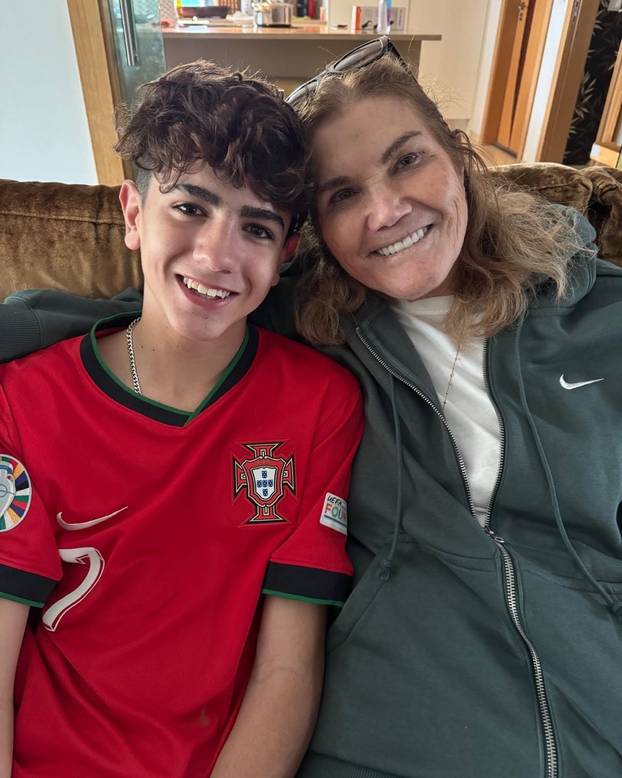 FOTO Životna drama Ronaldove majke: Razmišljala o pobačaju, preživjela moždani i rak dojke