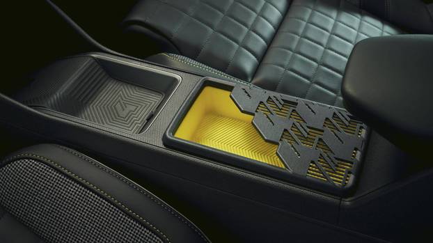 RENAULT 4 E-TECH ELECTRIC (B1317)