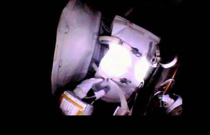 Svemirski selfie: Zamijenili su računalo pa se fotkali u orbiti