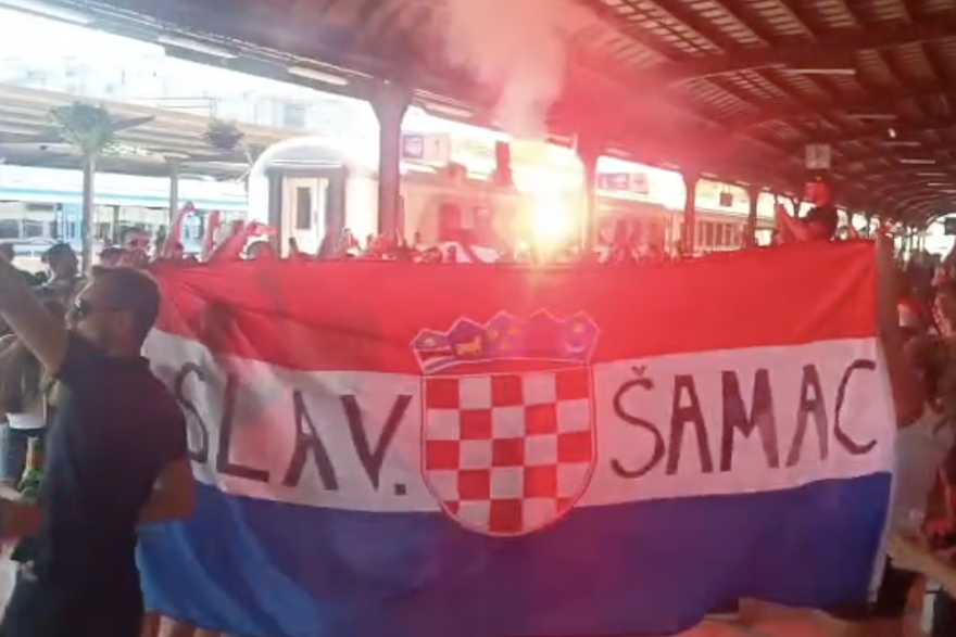 Obožavatelji Thompsona stigli vlakom iz Slavonije u Zagreb
