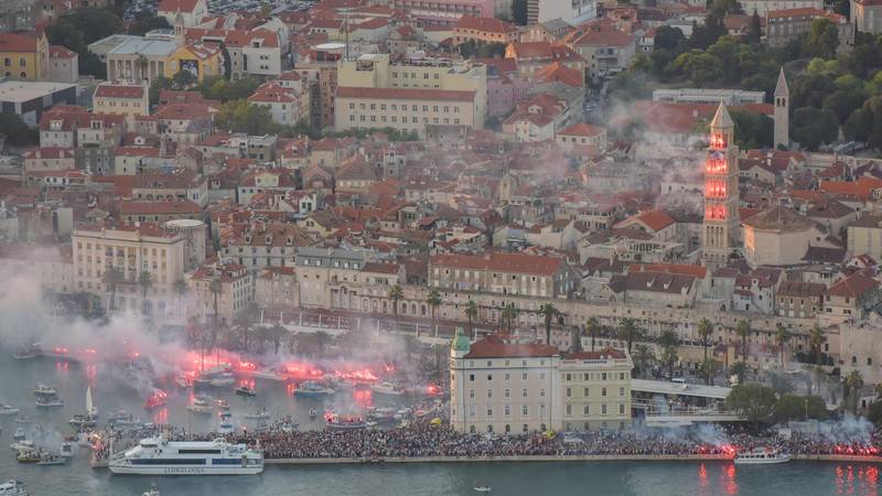 FOTO Ovako se Split oprostio od svog Olivera prije osam godina