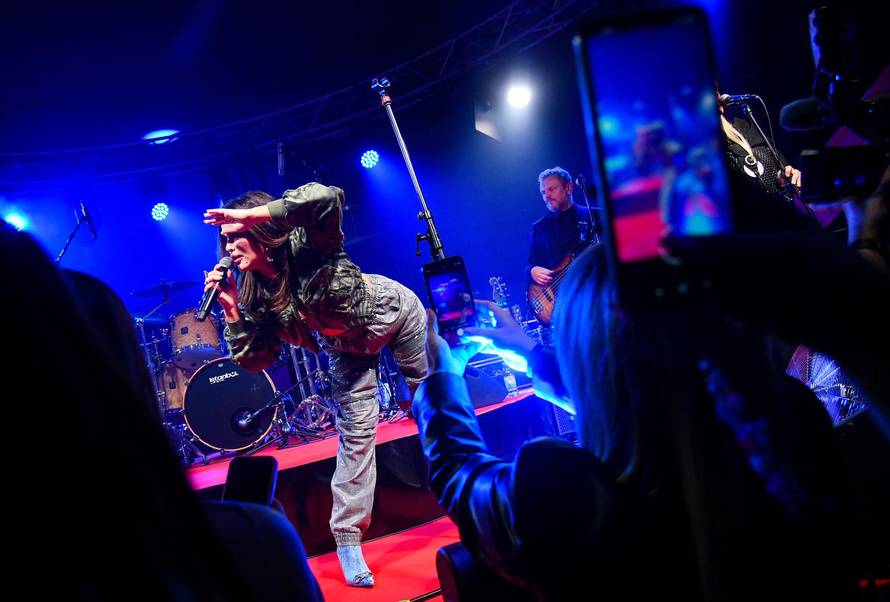 Zagreb: Severina nastupila na Fashion & Friend partyju