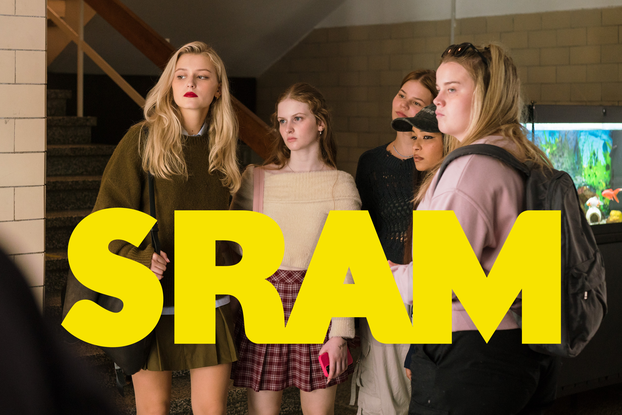 Tko su zvijezde nove hit serije 'Sram': Sjajno glume tinejdžere, neki imaju i preko 30 godina